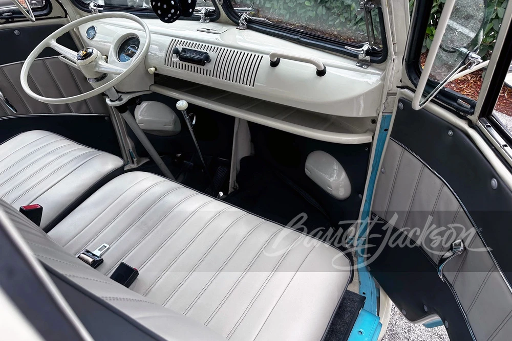 1974 Volkswagen Split-Window Bus - Image 3 of 9