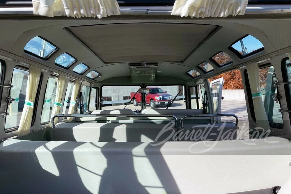 1974 Volkswagen Split-Window Bus - Image 7 of 31