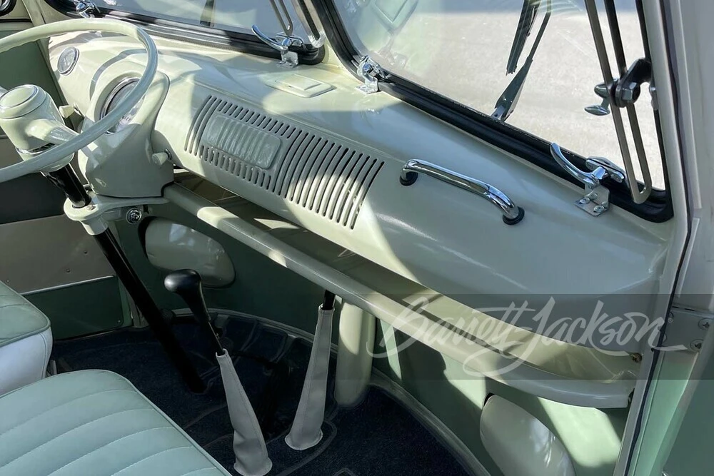 1974 Volkswagen Split-Window Bus - Image 28 of 31