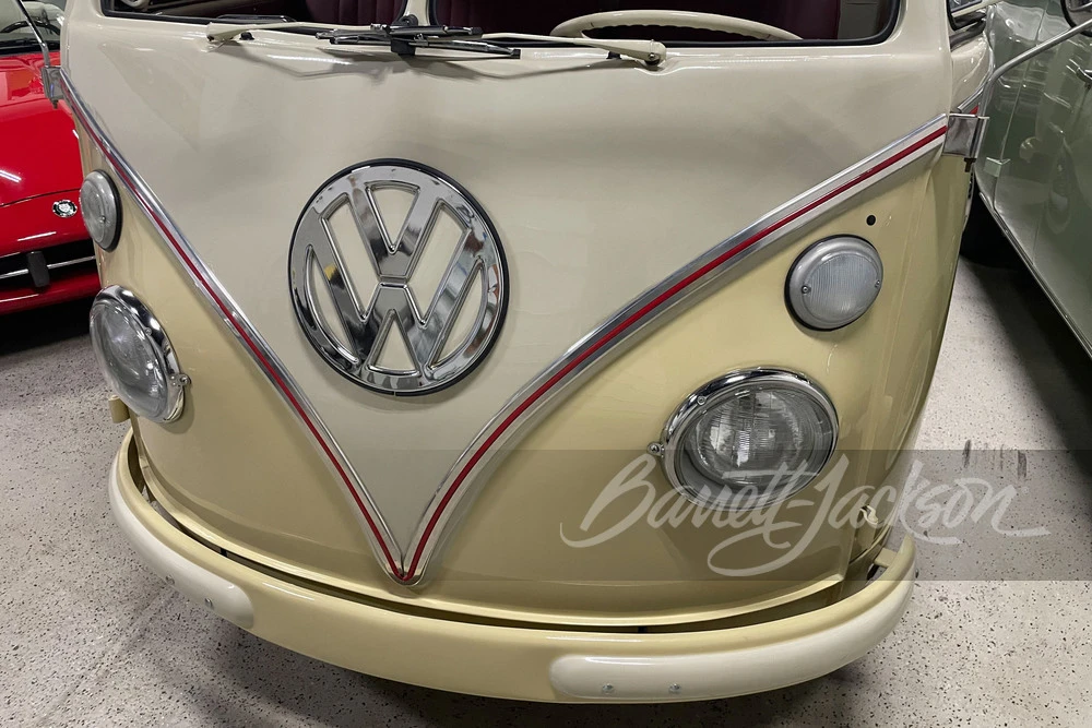 1974 Volkswagen Split-Window Bus - Image 15 of 15