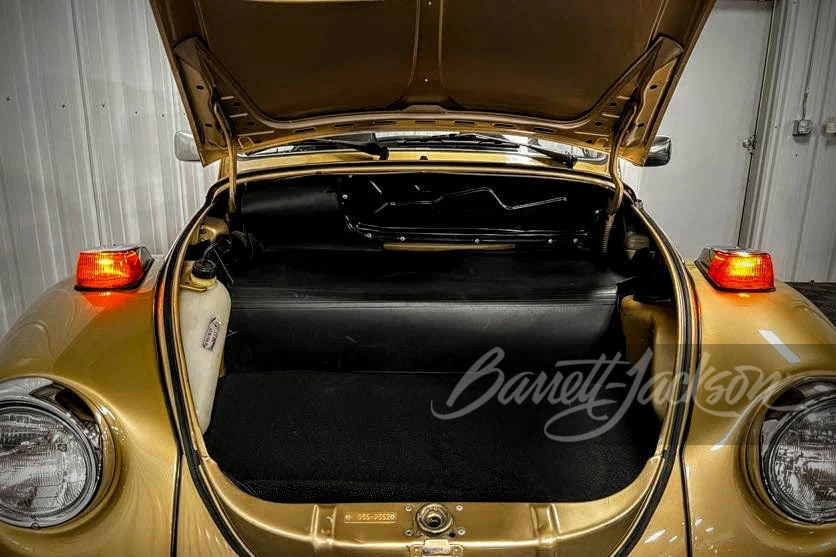 1974 Volkswagen Super Beetle - Image 8 of 17