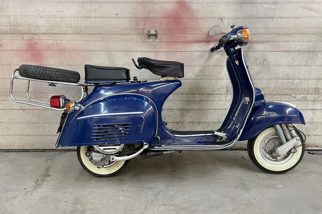 1974 Vespa Super & Primavera & P - Image 3 of 5