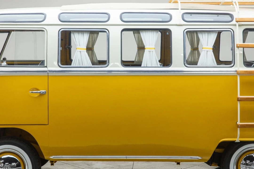 1974 Volkswagen Split-Window Bus - Image 15 of 31