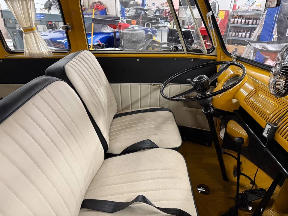 1974 Volkswagen Split-Window Bus - Image 3 of 31
