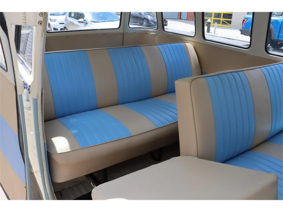 1974 Volkswagen Bay-Window Bus - Image 8 of 10