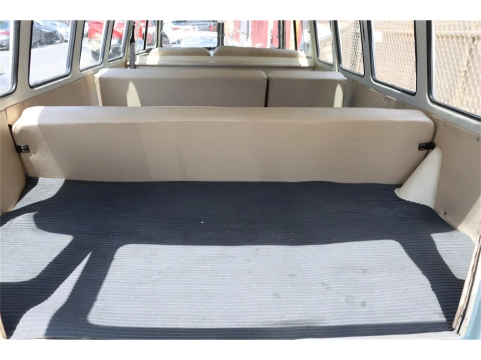 1974 Volkswagen Bay-Window Bus - Image 9 of 10