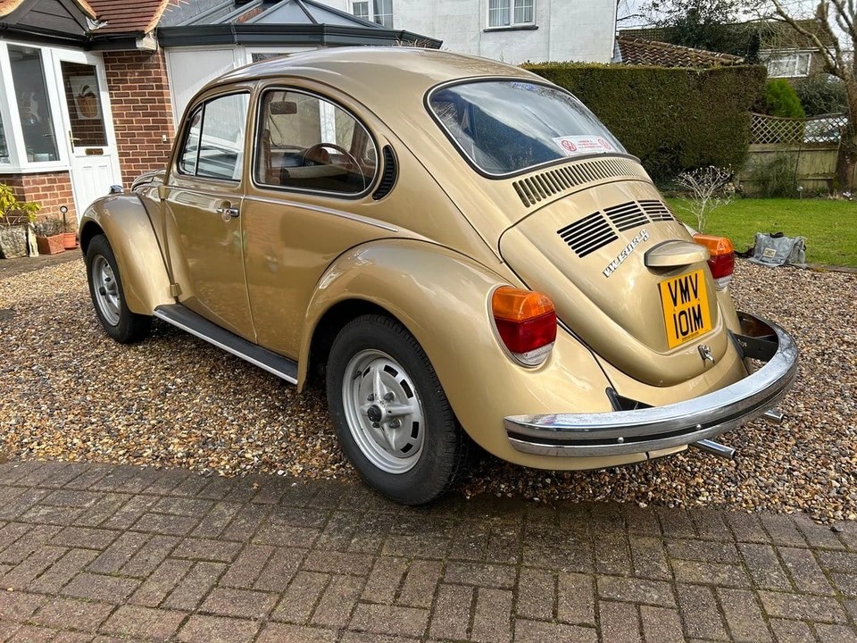 1974 Volkswagen Super Beetle - Image 16 of 30