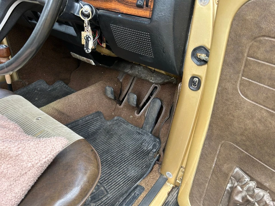 1974 Volkswagen Super Beetle - Image 25 of 30