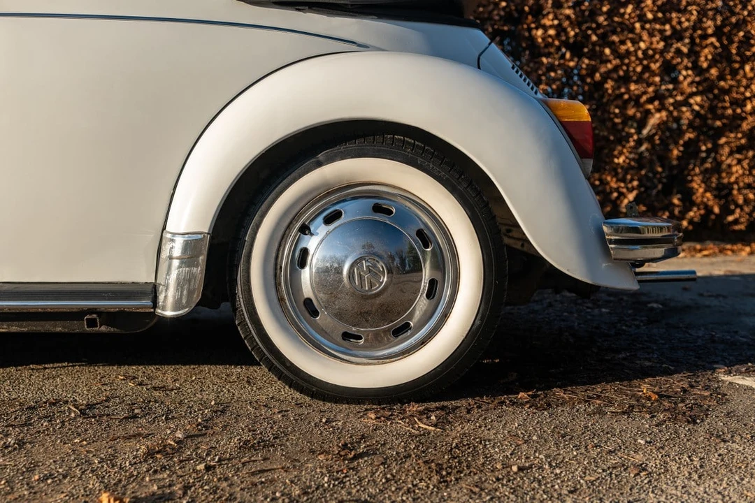 1974 Volkswagen Super Beetle - Image 28 of 30