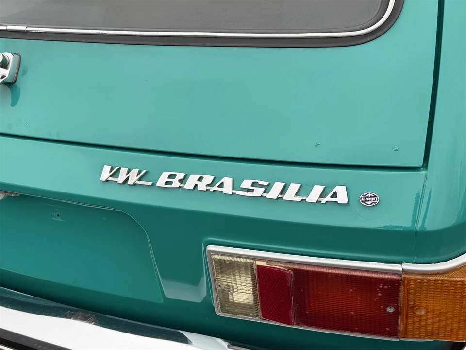 1974 Volkswagen Bay-Window Bus - Image 9 of 26