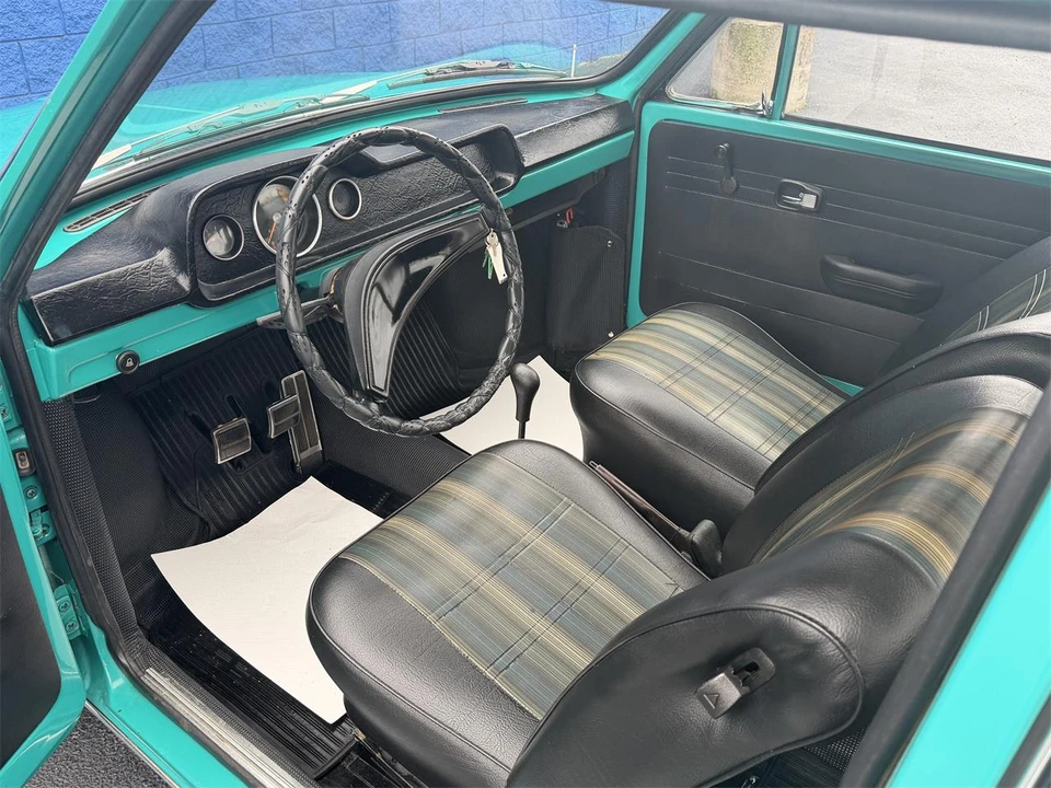 1974 Volkswagen Bay-Window Bus - Image 16 of 26