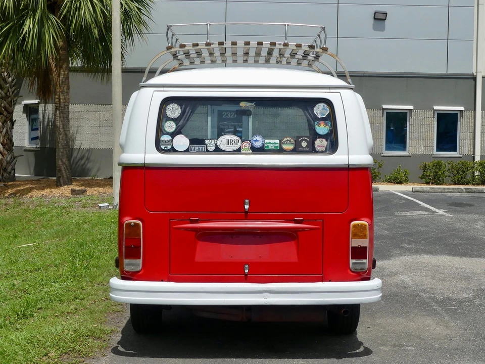 1974 Volkswagen Bay-Window Bus - Image 15 of 21