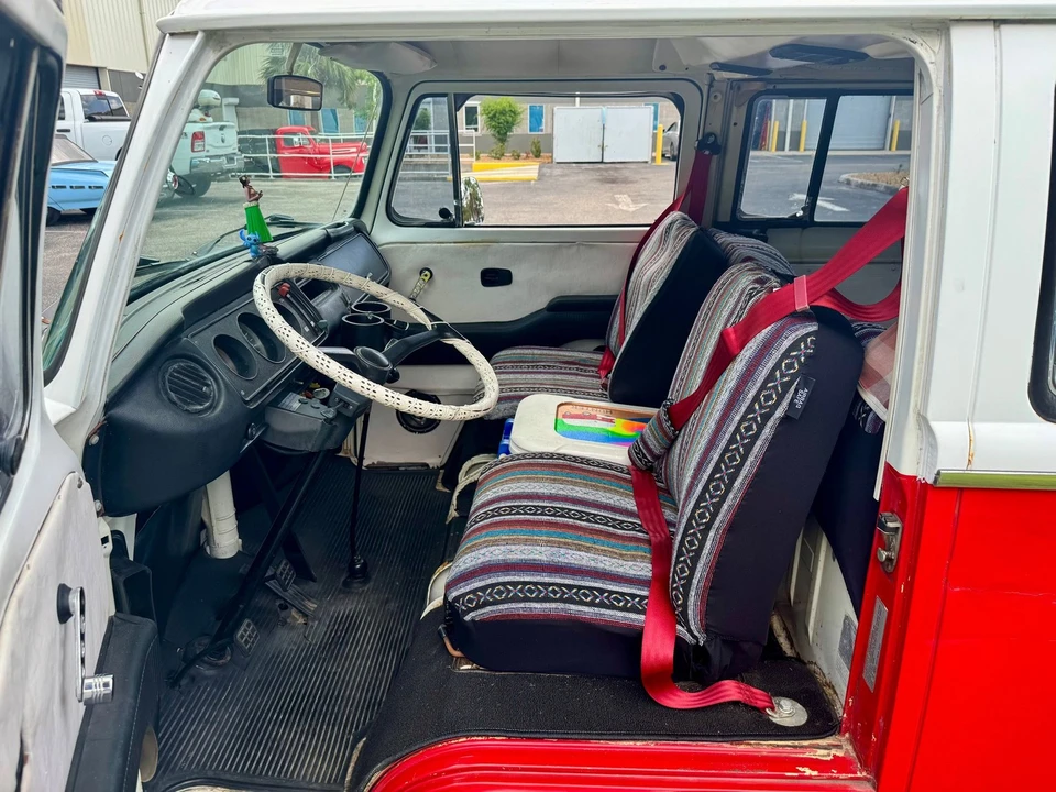 1974 Volkswagen Bay-Window Bus - Image 4 of 21