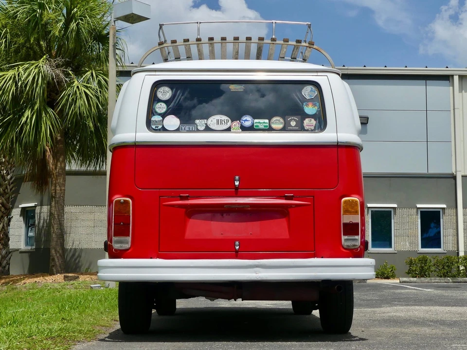1974 Volkswagen Bay-Window Bus - Image 17 of 21