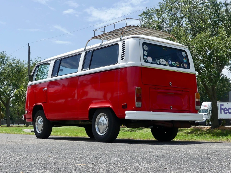 1974 Volkswagen Bay-Window Bus - Image 14 of 21