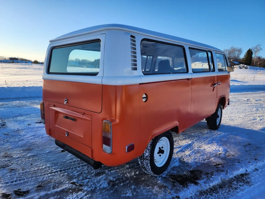 1974 Volkswagen Bay-Window Bus - Image 3 of 10