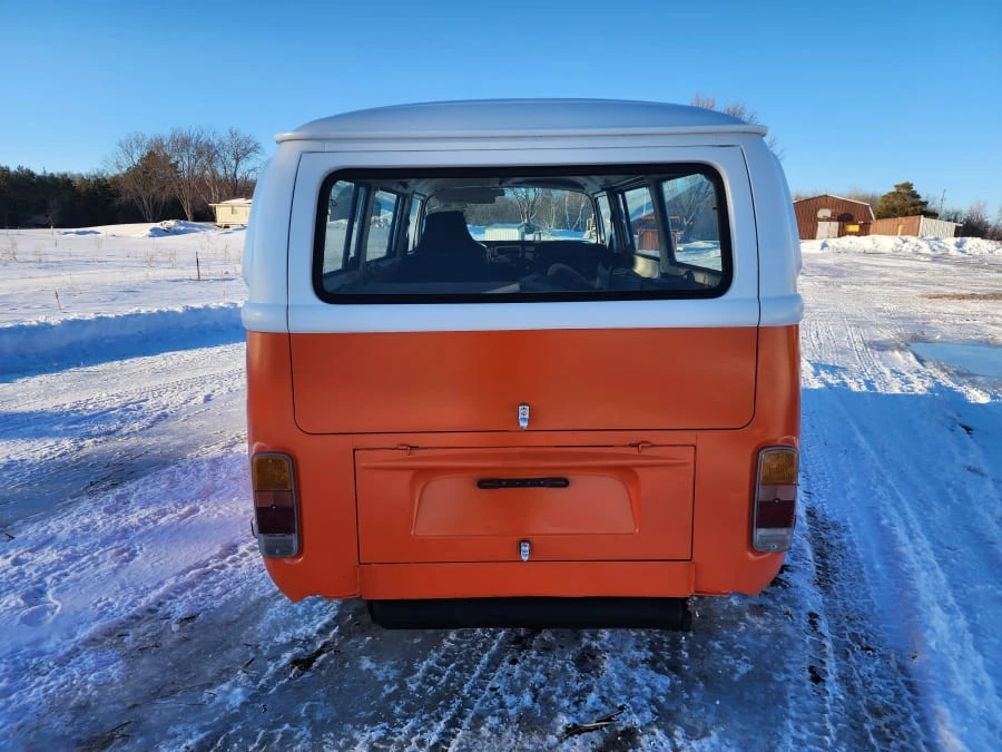 1974 Volkswagen Bay-Window Bus - Image 5 of 10