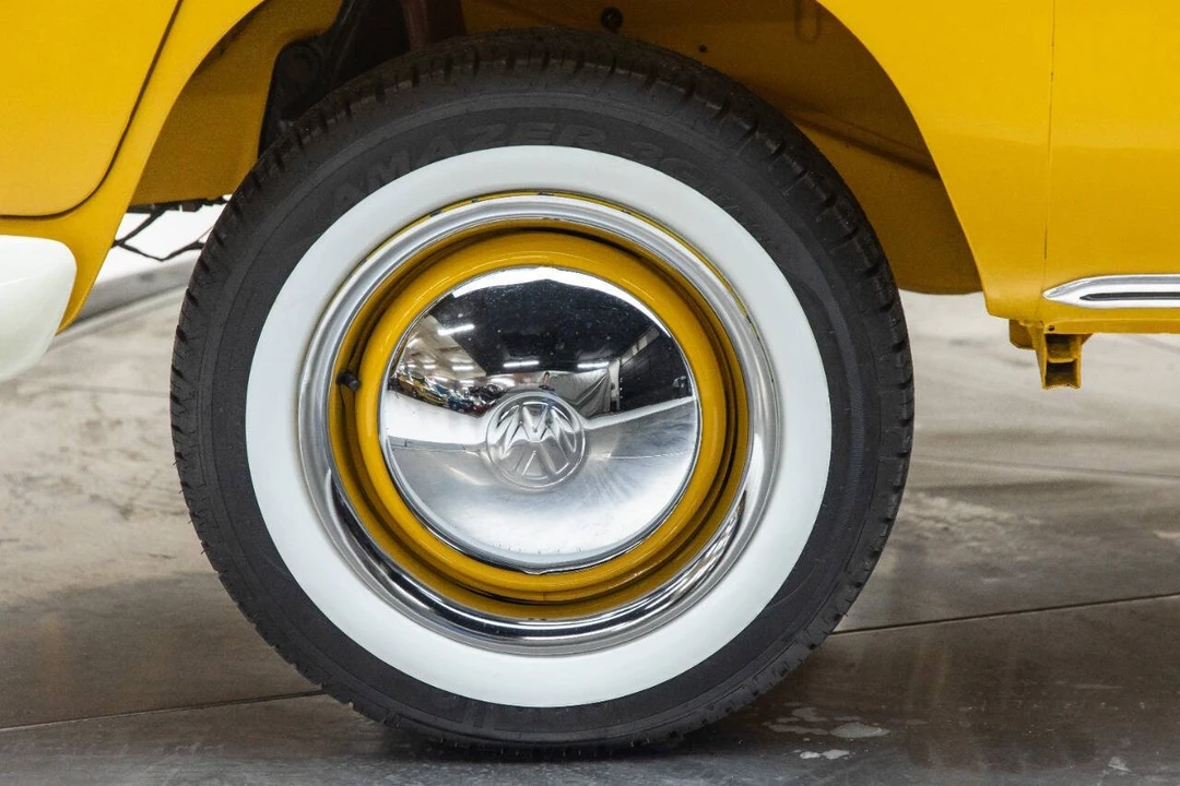 1974 Volkswagen Split-Window Bus - Image 12 of 21
