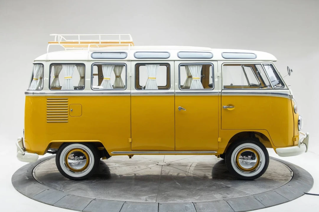 1974 Volkswagen Split-Window Bus - Image 2 of 21