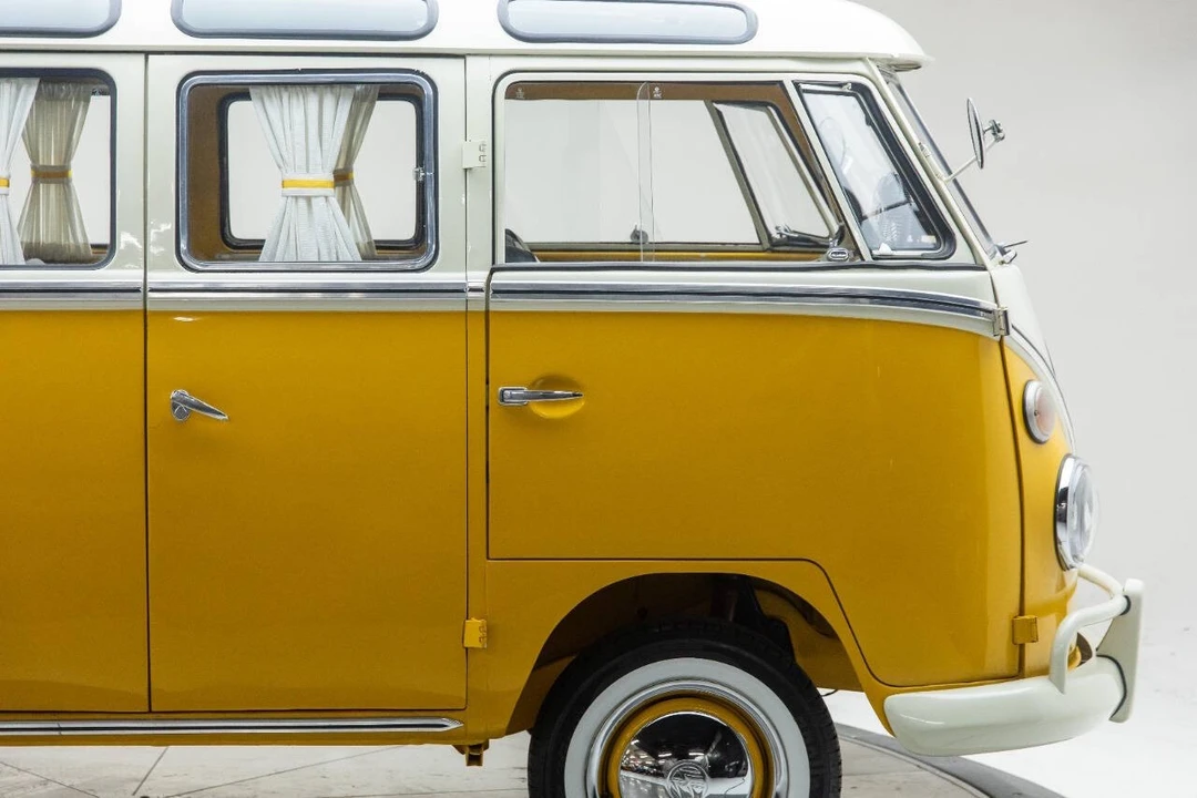 1974 Volkswagen Split-Window Bus - Image 6 of 21