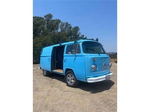 1974 Volkswagen Bus Panel Van