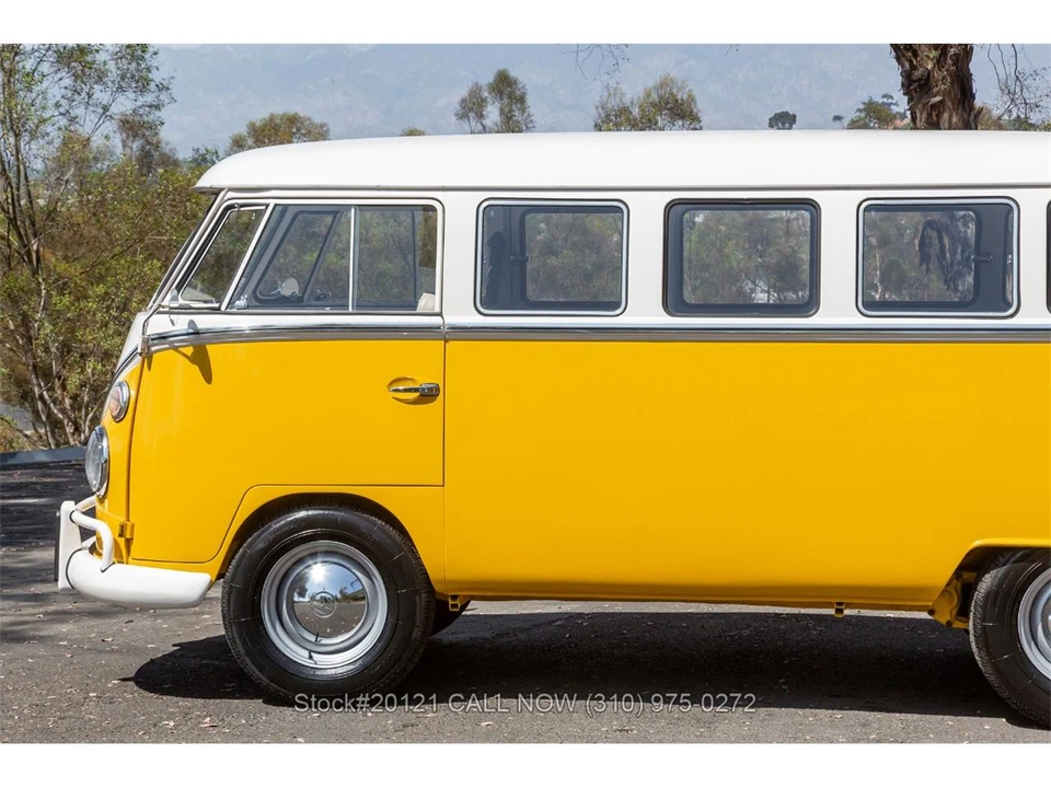 1974 Volkswagen Bay-Window Bus - Image 12 of 31