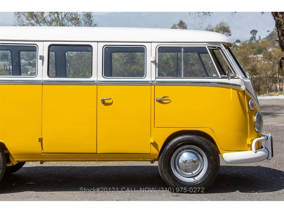 1974 Volkswagen Bay-Window Bus - Image 10 of 31