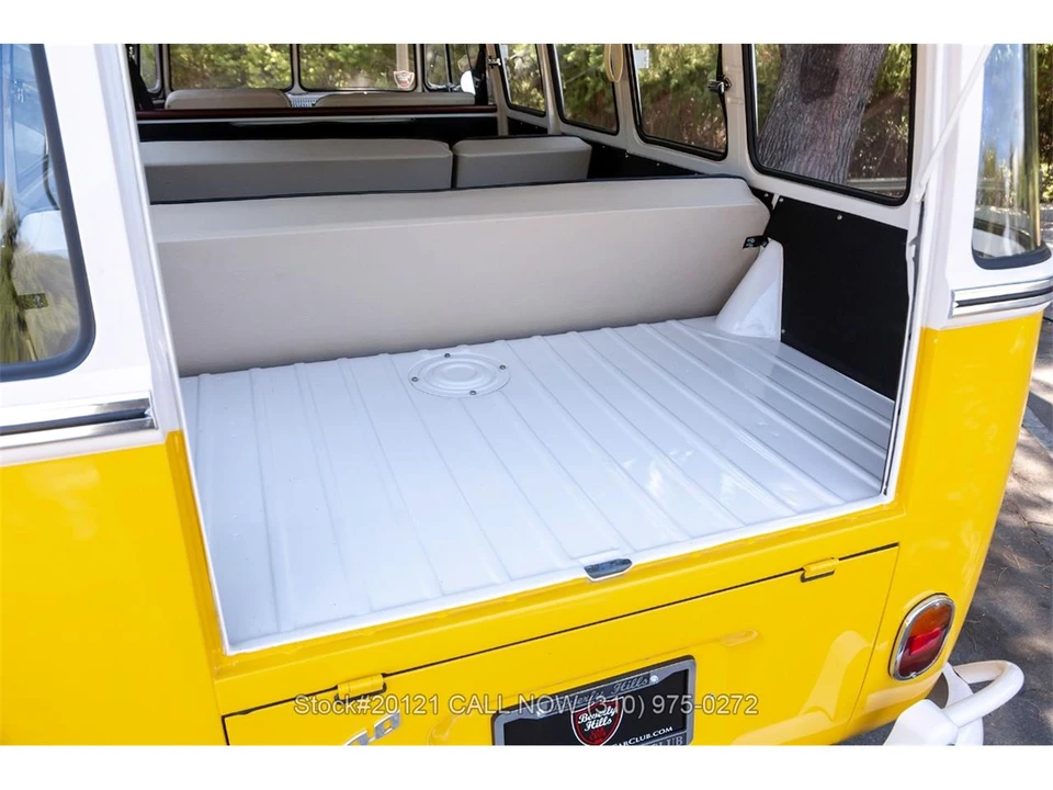 1974 Volkswagen Bay-Window Bus - Image 26 of 31