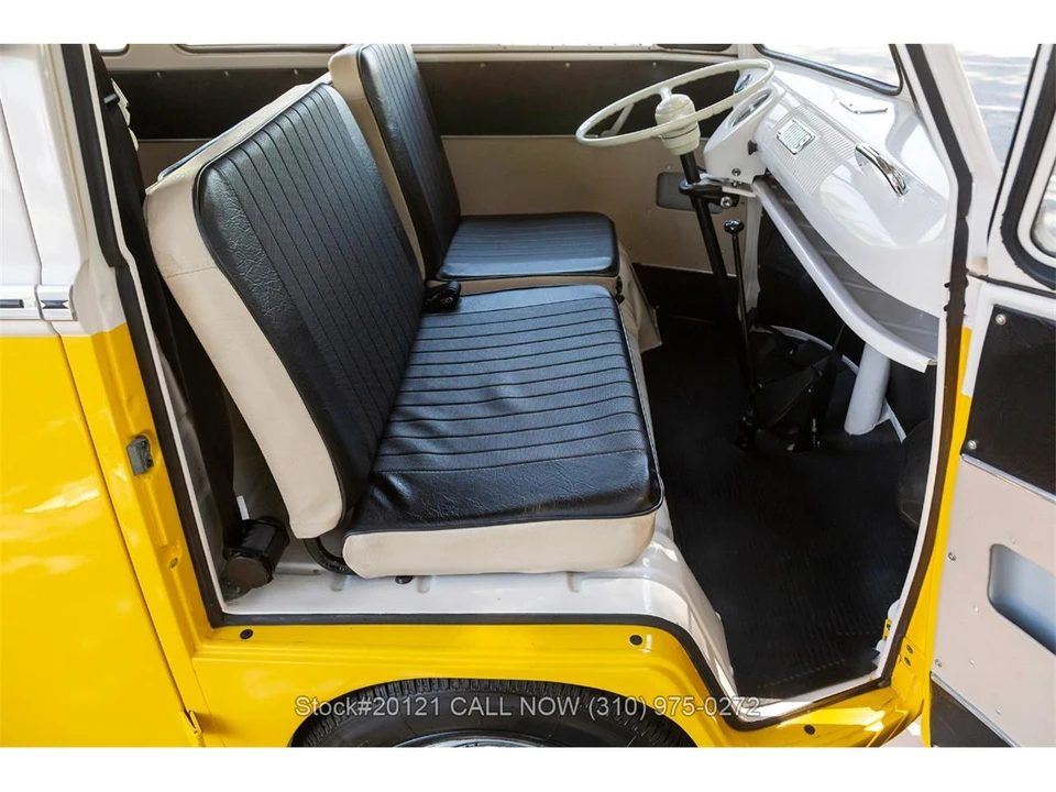 1974 Volkswagen Bay-Window Bus - Image 19 of 31