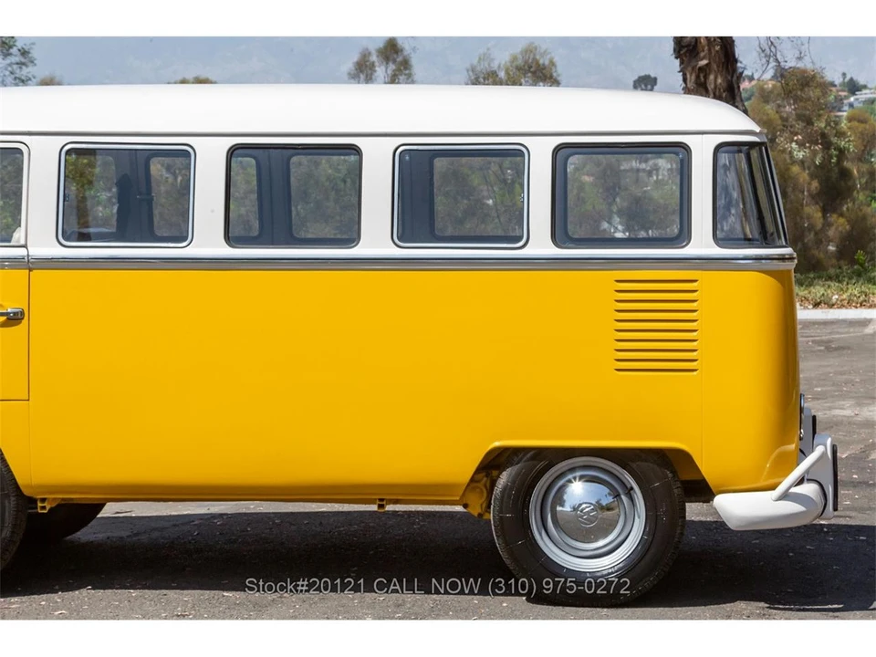 1974 Volkswagen Bay-Window Bus - Image 13 of 31