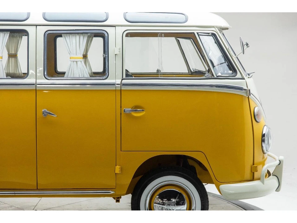 1974 Volkswagen Bay-Window Bus - Image 6 of 31