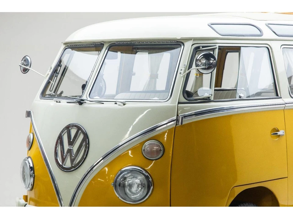 1974 Volkswagen Bay-Window Bus - Image 21 of 31