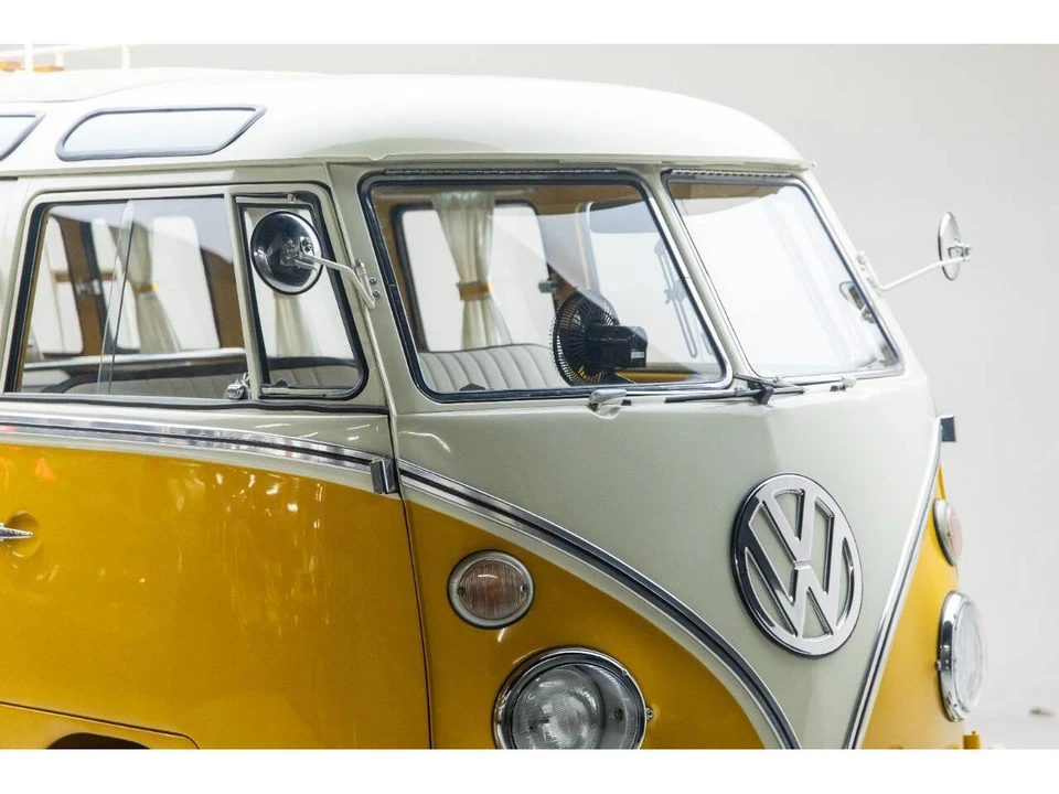 1974 Volkswagen Bay-Window Bus - Image 22 of 31