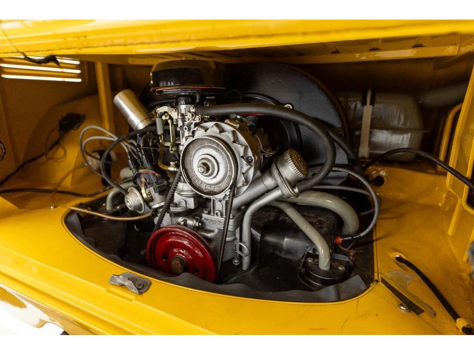 1974 Volkswagen Bay-Window Bus - Image 9 of 31