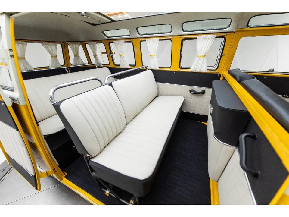 1974 Volkswagen Bay-Window Bus - Image 8 of 31
