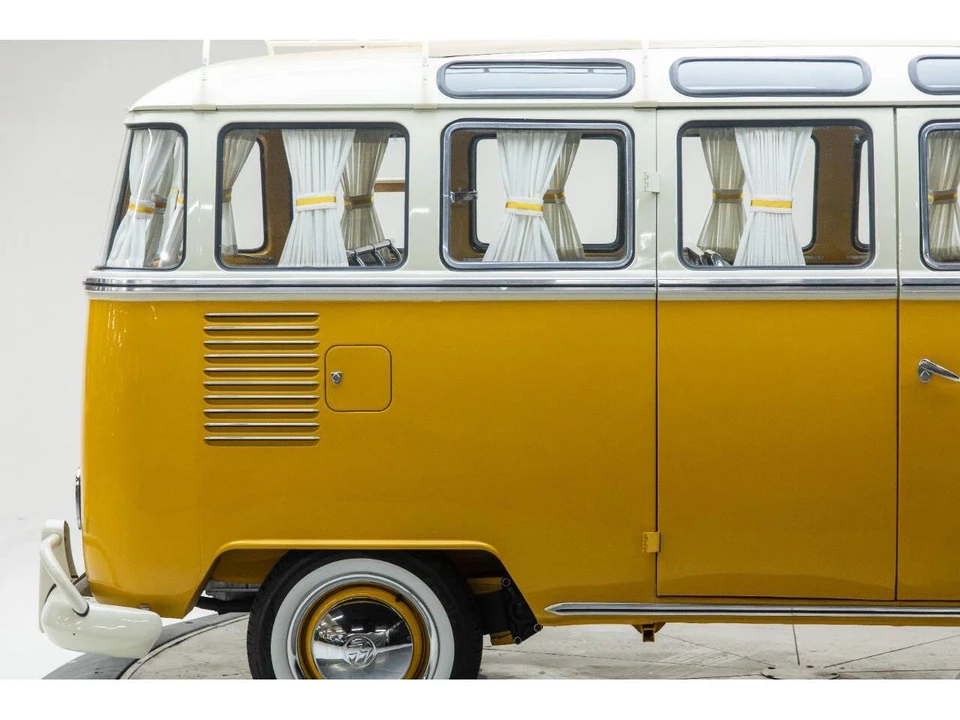 1974 Volkswagen Bay-Window Bus - Image 4 of 31