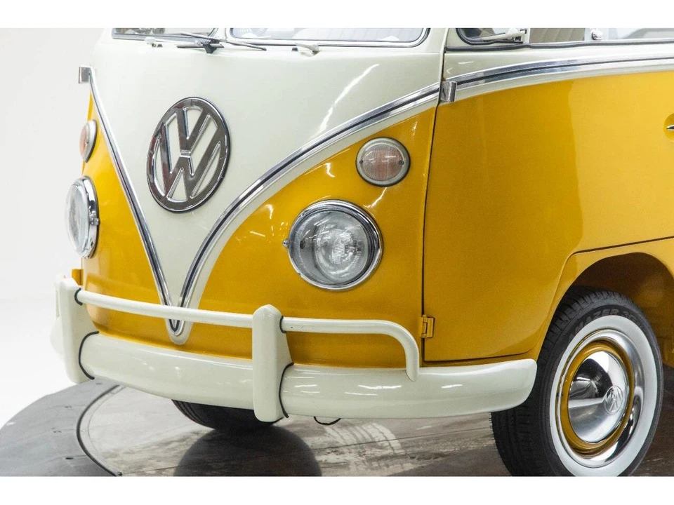 1974 Volkswagen Bay-Window Bus - Image 19 of 31