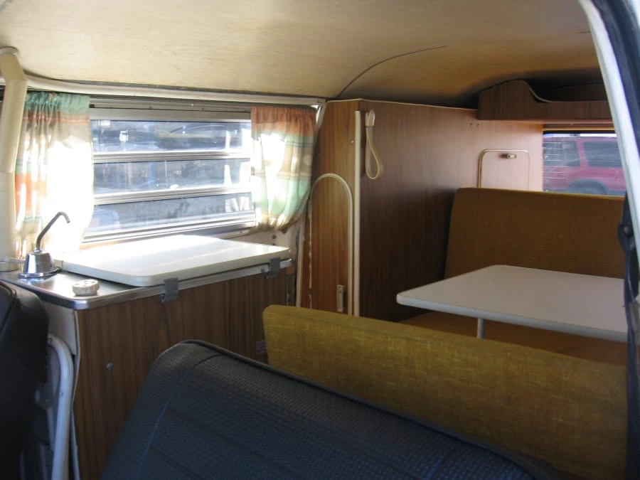 1974 Volkswagen Bay-Window Camper - Image 5 of 10