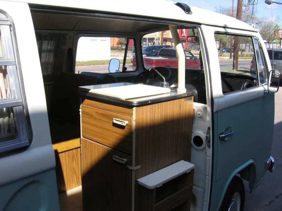 1974 Volkswagen Bay-Window Camper - Image 8 of 10