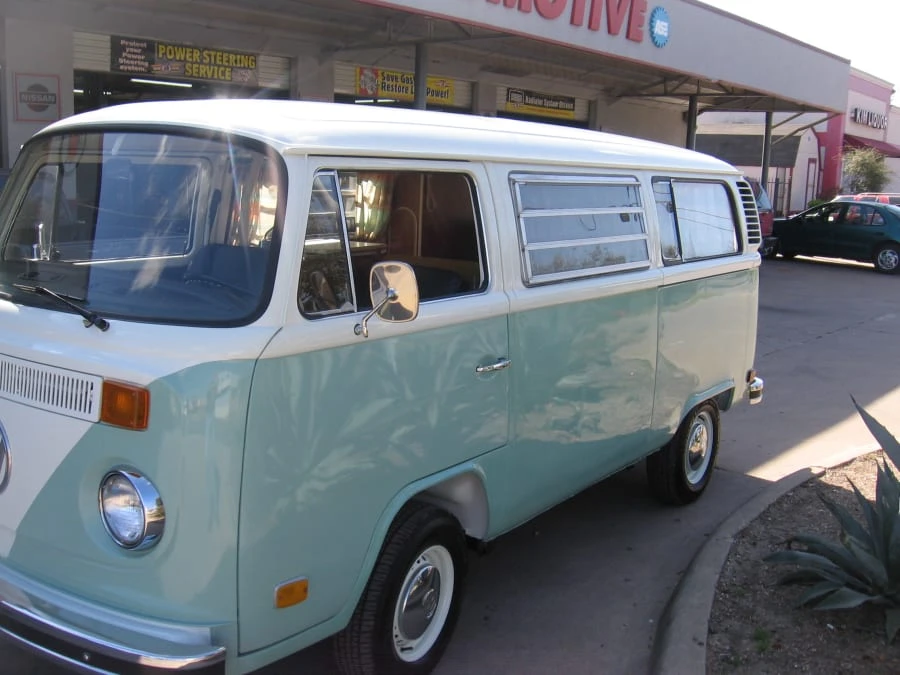 1974 Volkswagen Bay-Window Camper - Image 9 of 10