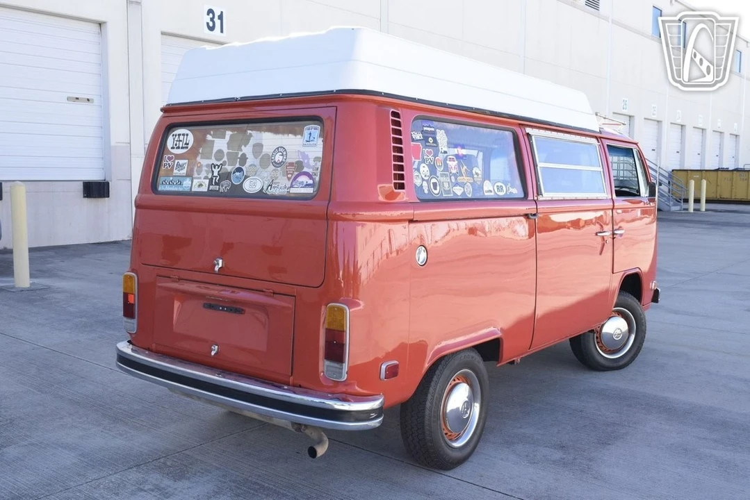 1974 Volkswagen Bay-Window Bus - Image 15 of 21