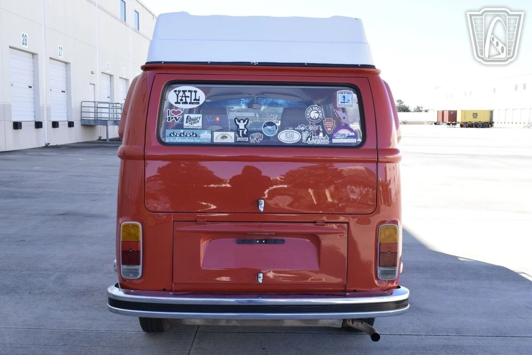 1974 Volkswagen Bay-Window Bus - Image 12 of 21