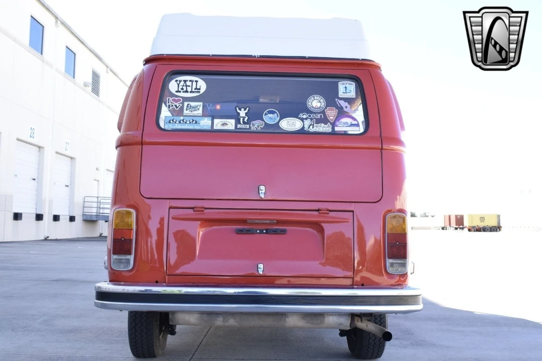 1974 Volkswagen Bay-Window Bus - Image 4 of 12