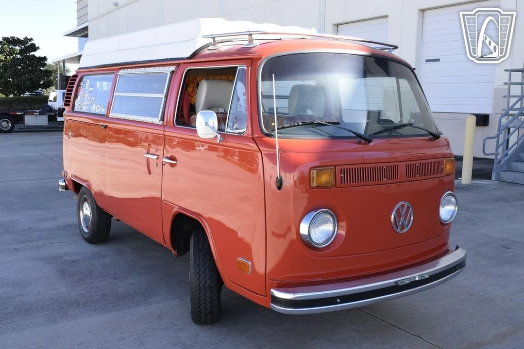 1974 Volkswagen Bay-Window Bus - Image 21 of 21