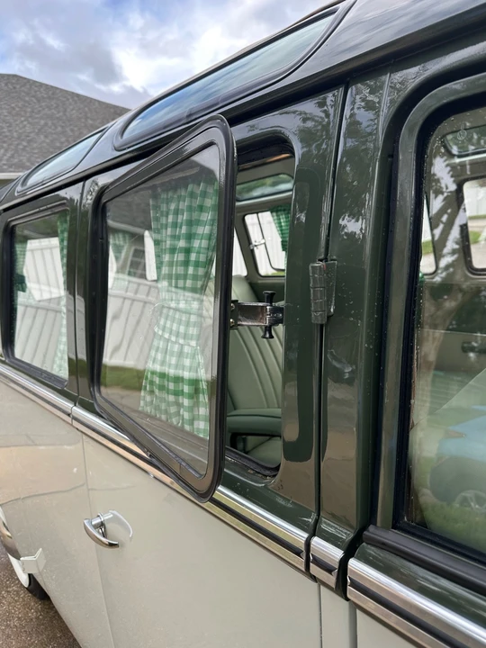 1974 Volkswagen Bay-Window Bus - Image 15 of 21