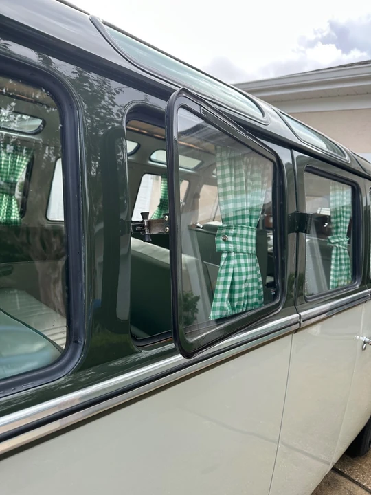 1974 Volkswagen Bay-Window Bus - Image 14 of 21