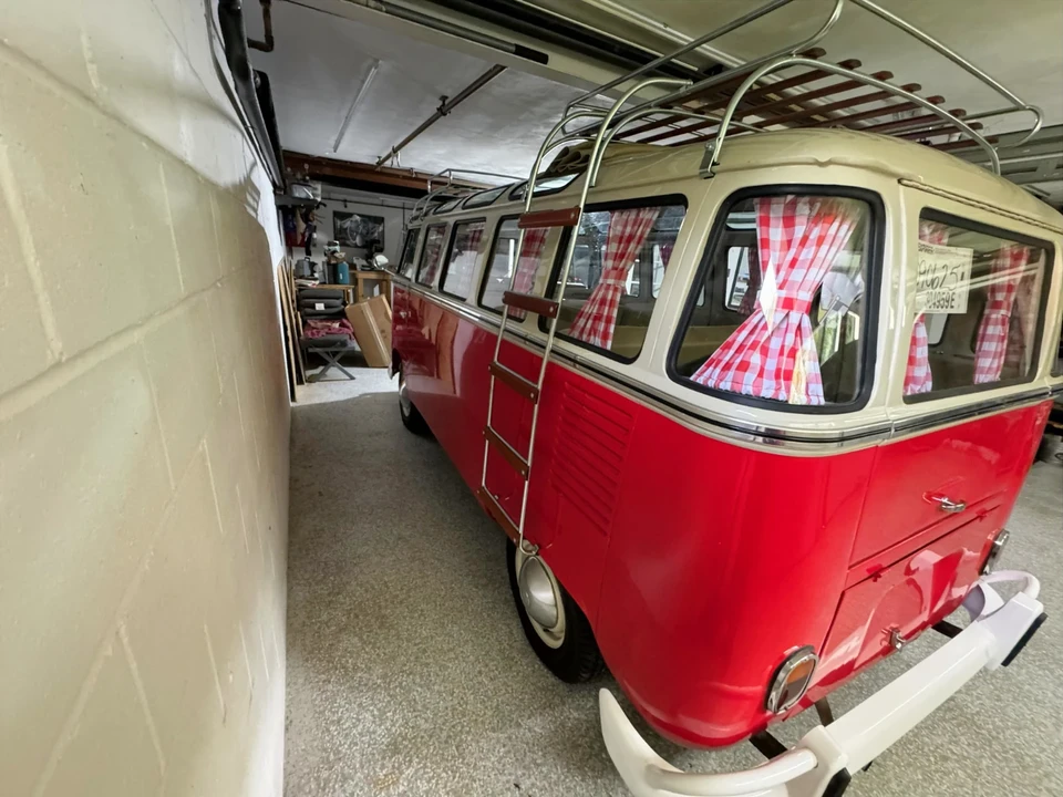 1974 Volkswagen Bay-Window Bus - Image 4 of 21