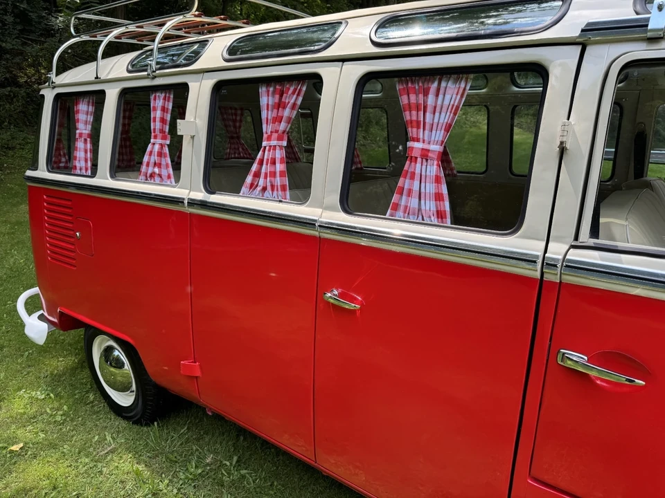 1974 Volkswagen Bay-Window Bus - Image 8 of 21