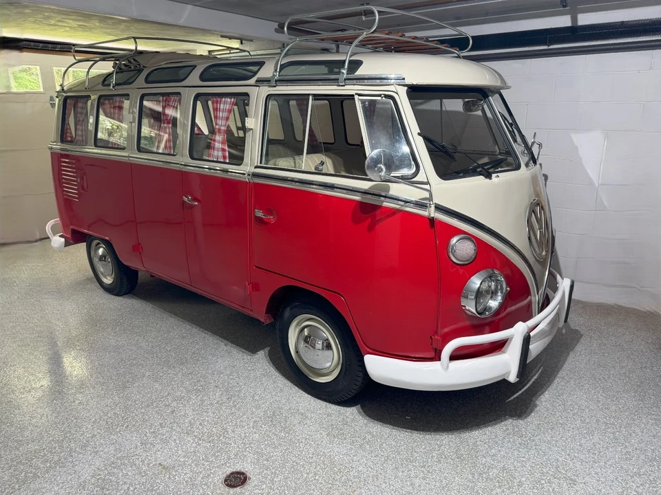 1974 Volkswagen Bay-Window Bus - Image 3 of 21