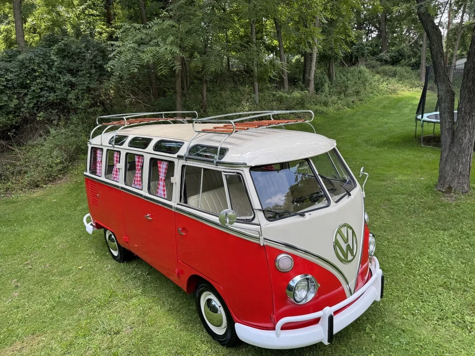 1974 Volkswagen Bay-Window Bus - Image 6 of 21